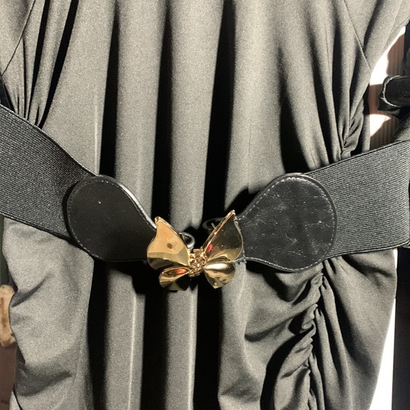 Women’s decorative belt butterfly clasp. Stretchy material. Great condition. - Picture 2 of 2